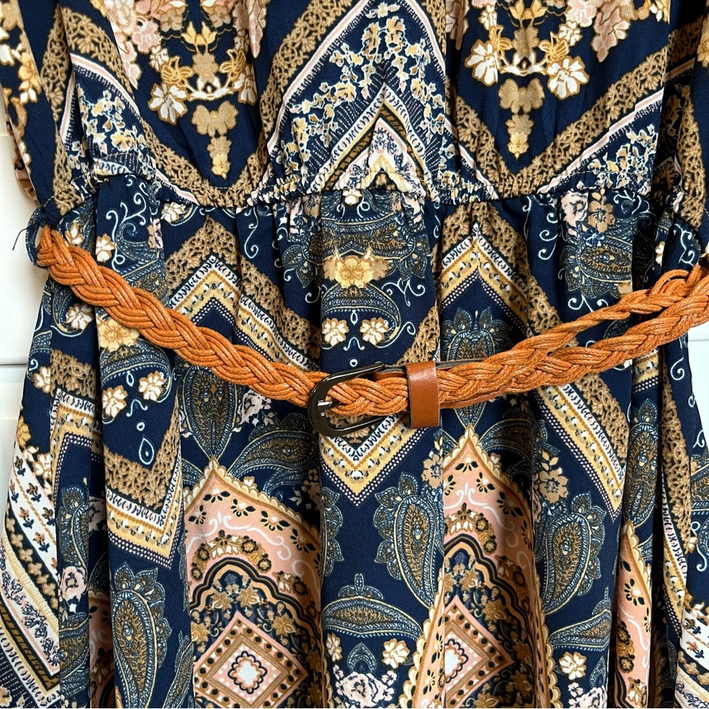 ¾ Sleeve Patterned Dress - Picture 5 of 11